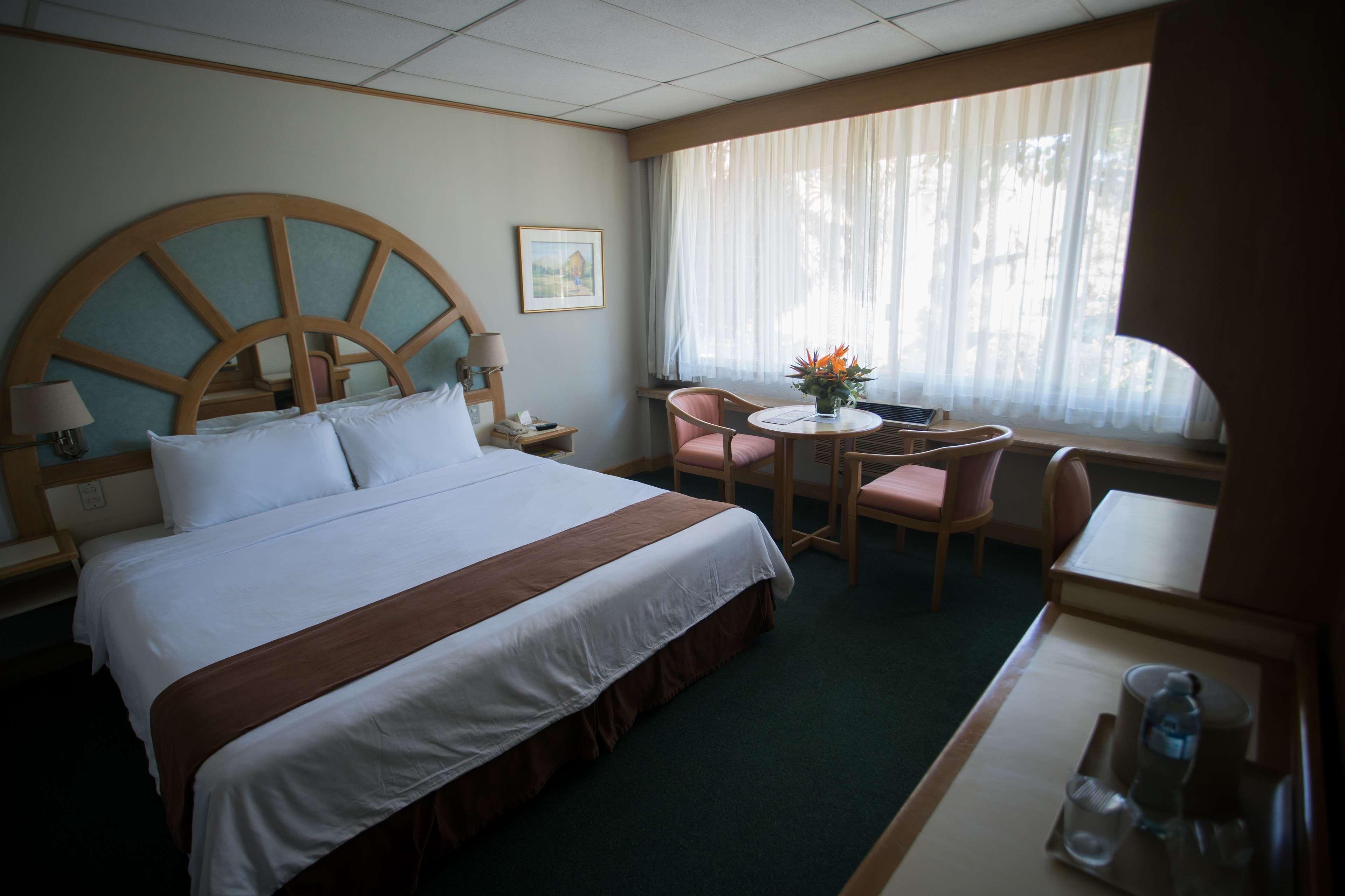 Best Western Plus - Magee Inn & Suites Exterior foto