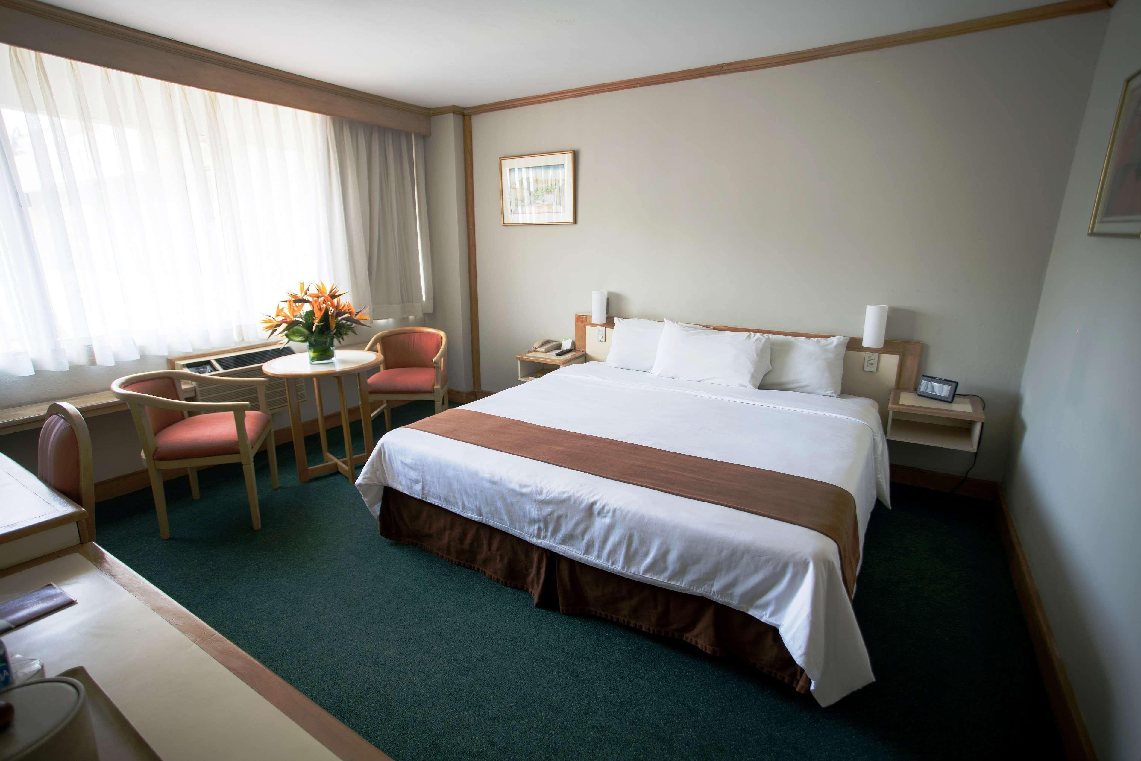 Best Western Plus - Magee Inn & Suites Exterior foto